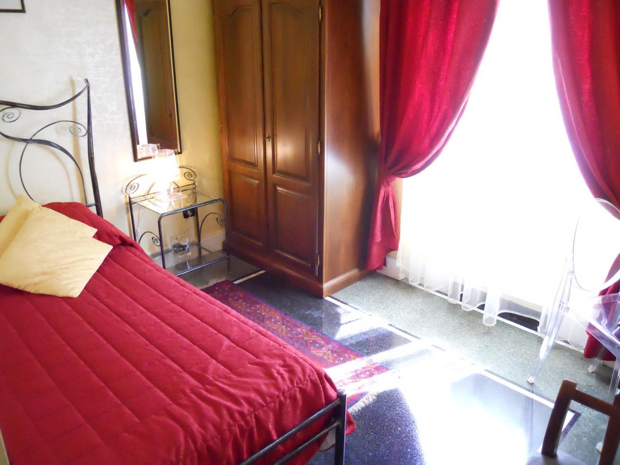 Locanda Villa Moderna Genoa Luaran gambar